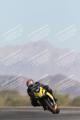 media/Oct-26-2025-Race Pace (Sun) [[c1447ca738]]/Non Verified (1st 20 Minutes of every Hour)/4-Turn 14 (1110am)/